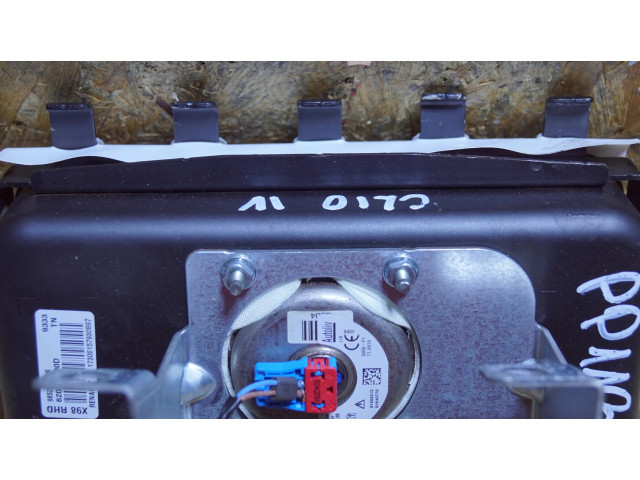 Подушка безопасности пассажира 985258554R   Renault Clio IV