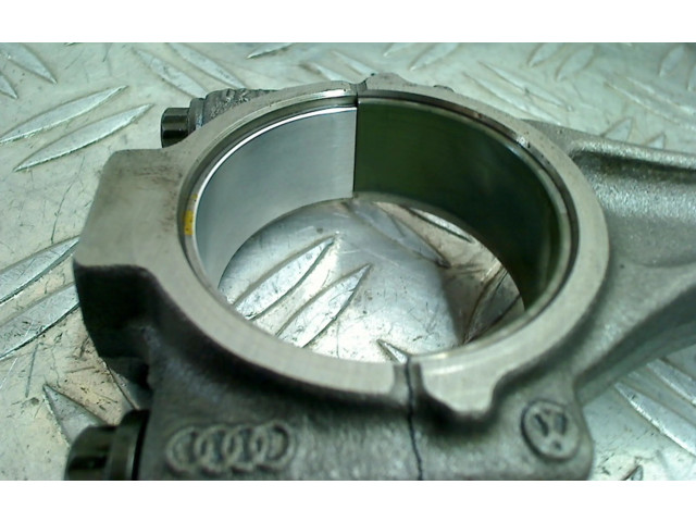 Поршень CLHA 04L107065D, 04L107065D Volkswagen Golf VII