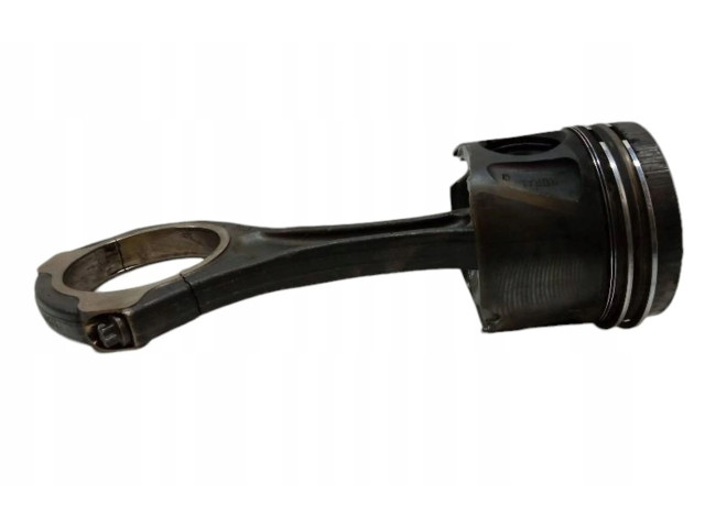  Поршень с шатуном    Mercedes-Benz E W211  