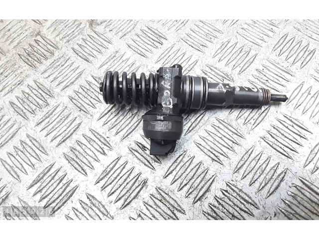 Форсунка 045130073t    Volkswagen Bora   