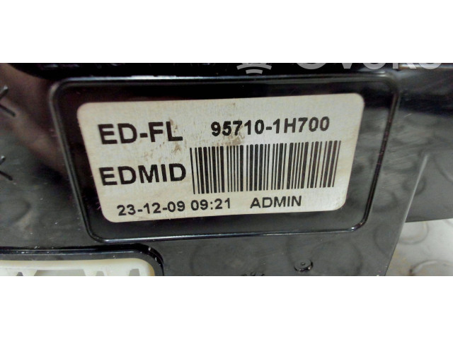 Дисплей       KIA Ceed