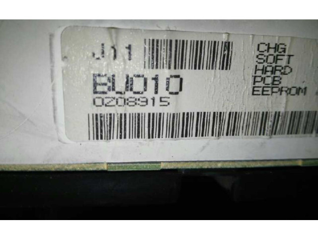 Přístrojová deska Nissan Almera Tino 2001 BU010