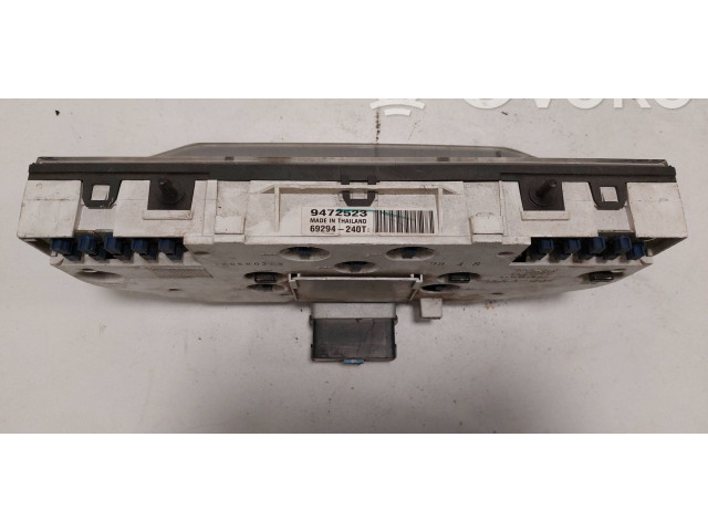 Панель приборов 9472523, 69294240T   Volvo V70       