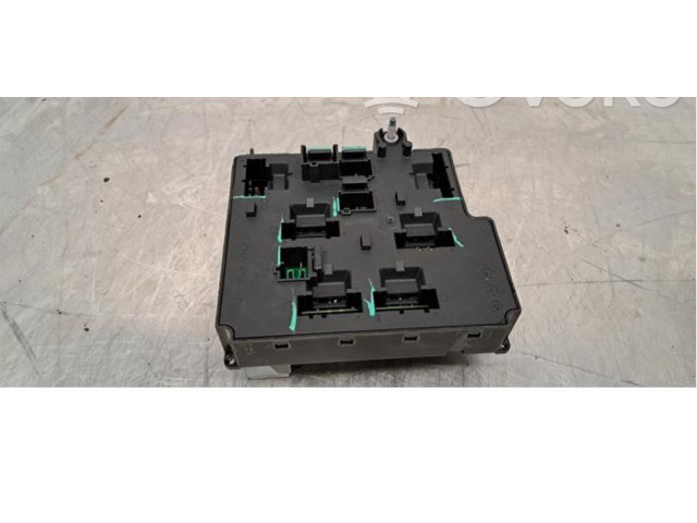 Блок предохранителей  31473770   Volvo XC90    