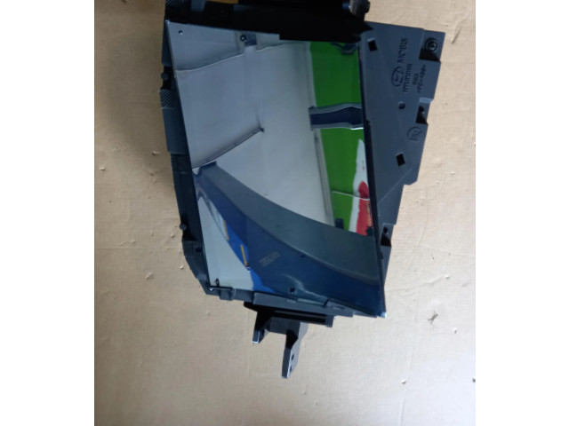 Дисплей       Genesis G80