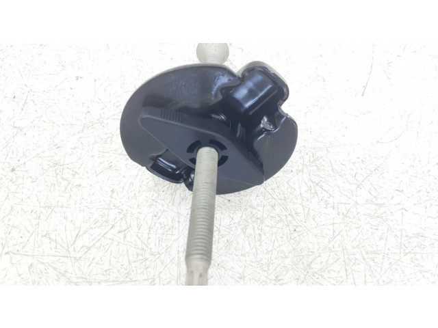 Крепежный винт (запасное колесо)