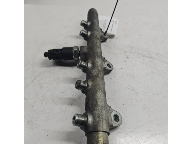 Vstřikovací lišta 0445214016 Fiat Stilo pro naftový motor 1.9