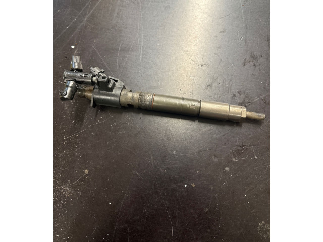 Форсунка 31272767, 8445140987    Volvo V70  D 5244 T14 