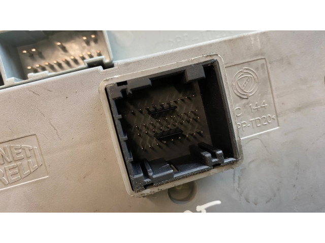 Комплект блоков управления 0261S01032, MED711A018   Alfa Romeo GT