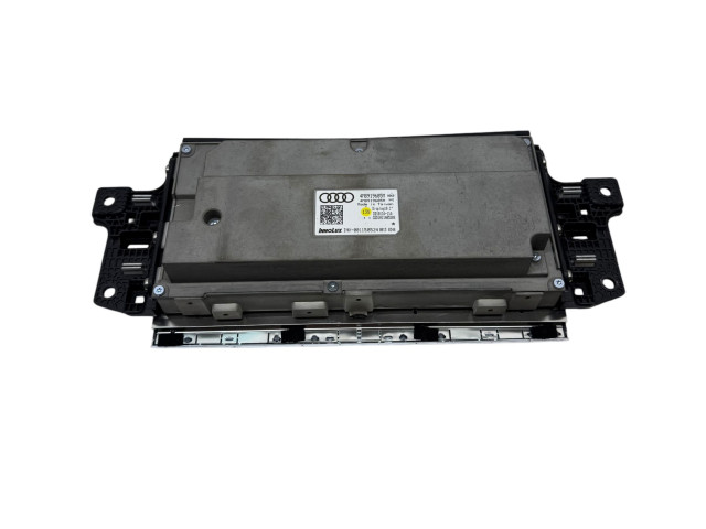 Экран/ дисплей / маленький экран 4M8919605M Audi Q8