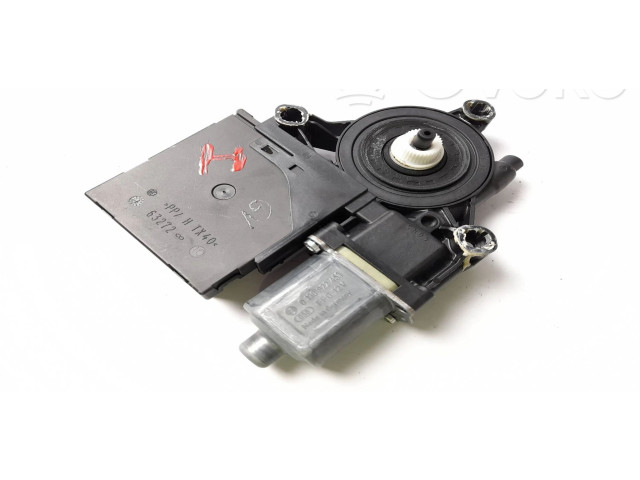 Передний двигатель механизма для подъема окон