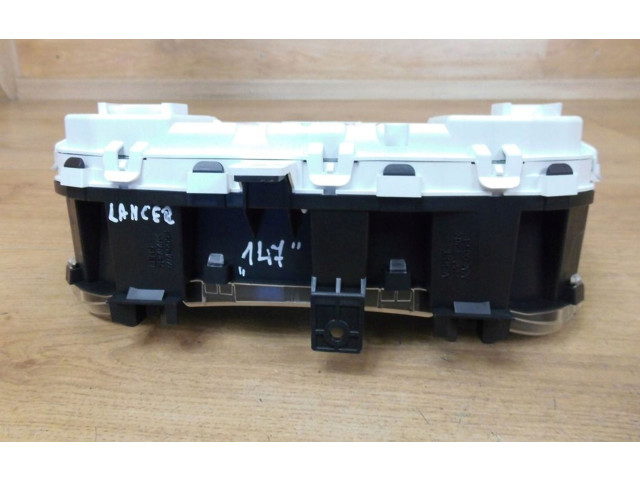 Панель приборов 8100C031 Mitsubishi Lancer X