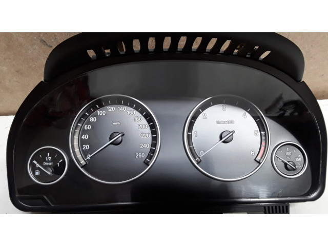 Přístrojová deska BMW 5 F10 F11 2012 9280483