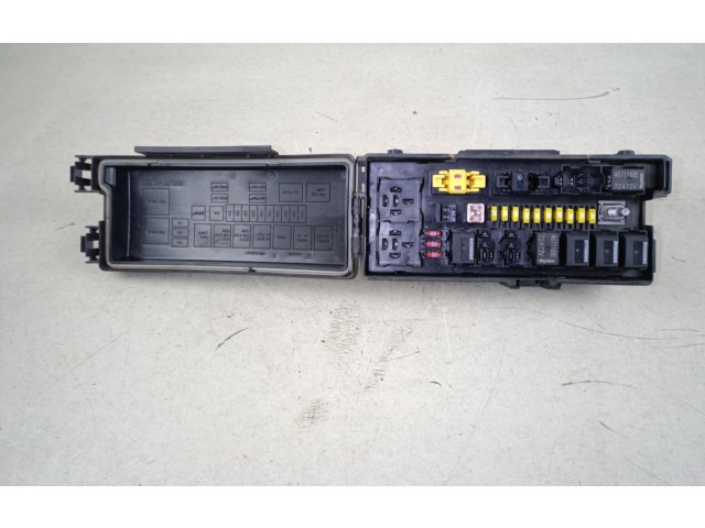 Блок предохранителей 04692114AC   Jeep Grand Cherokee (WK)    