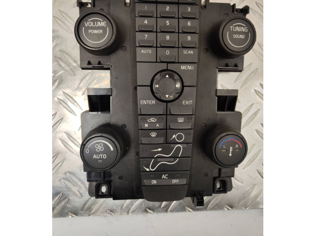 Блок управления климат-контролем 8697155, 04W26T   Volvo V50