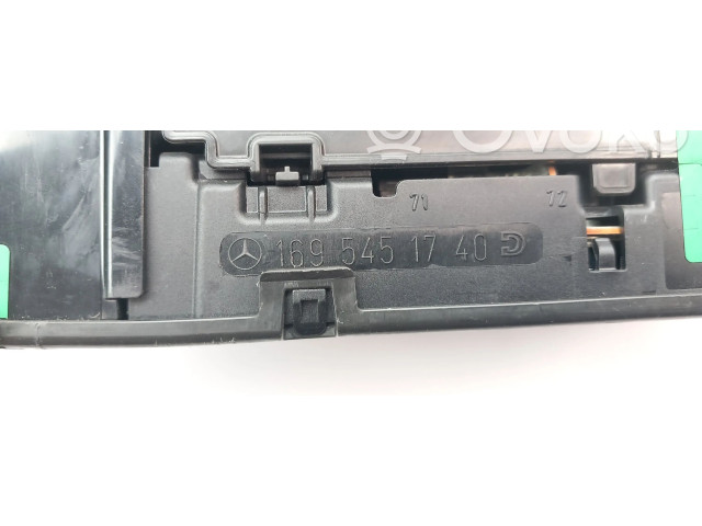 Руль Mercedes-Benz B W245  2005 - 2011 года A1695451740      