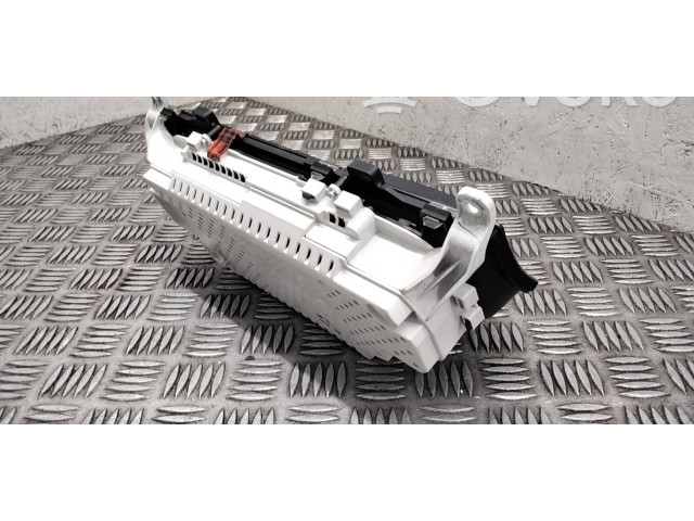 Панель приборов 31453039 Volvo V70