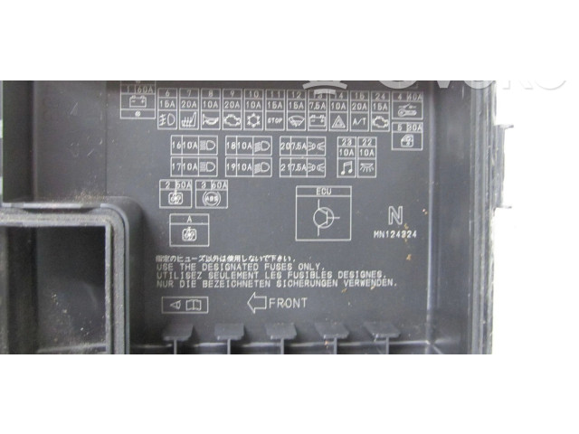 Блок предохранителей  MR515500   Mitsubishi Outlander    