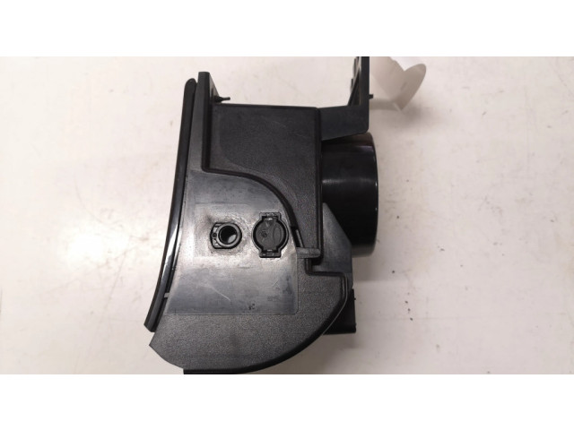 Передний держатель чашки