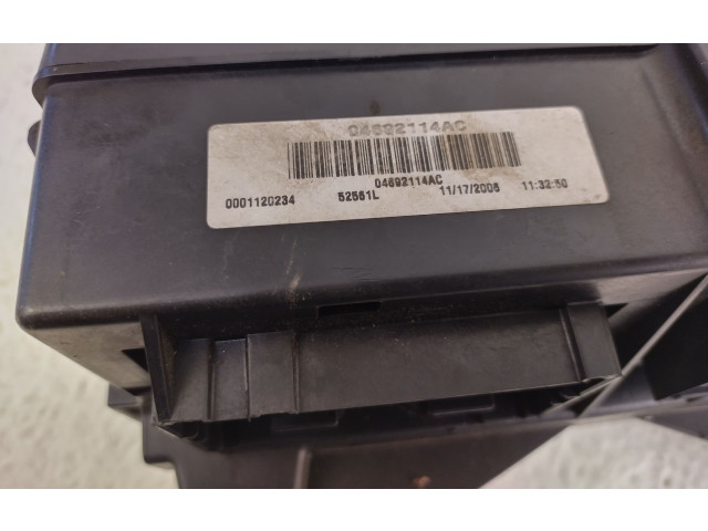 Блок предохранителей 04692114AC Jeep Grand Cherokee (WK)