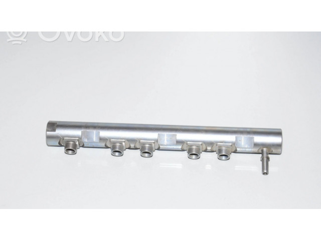 Топливная рампа 13537809127, 7809127   BMW 3 F30 F35 F31 2.0 