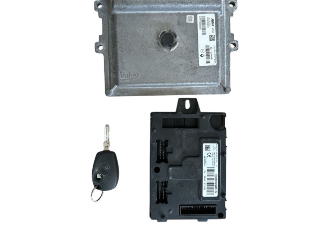 Řídící jednotka 237102806r, 237103008R Renault Sandero II 2013