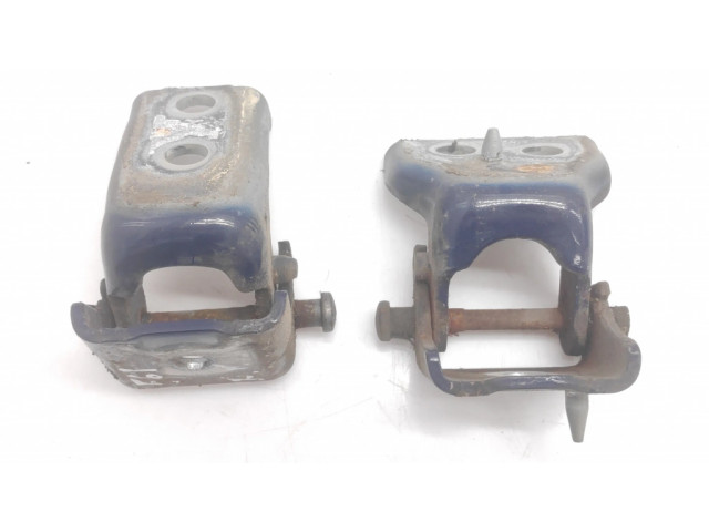 Передний комплект петлей