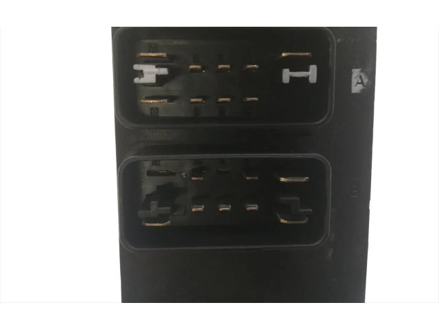 Блок предохранителей LNE2800AA, 518000005 Jaguar XJ X308