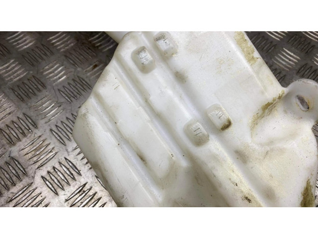 Бачок оконной жидкости    