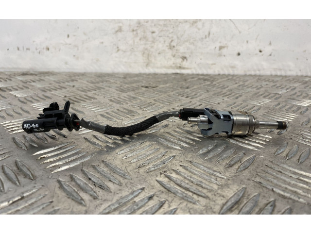 Форсунка 31432774    Volvo XC40 для бензинового двигателя  2