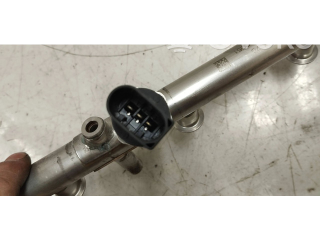 Vstřikovací lišta 06k133317g, 06j906051f Audi A3 S3 8V