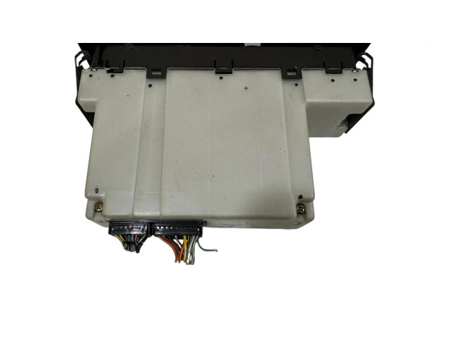 Блок управления климат-контролем Mazda 626