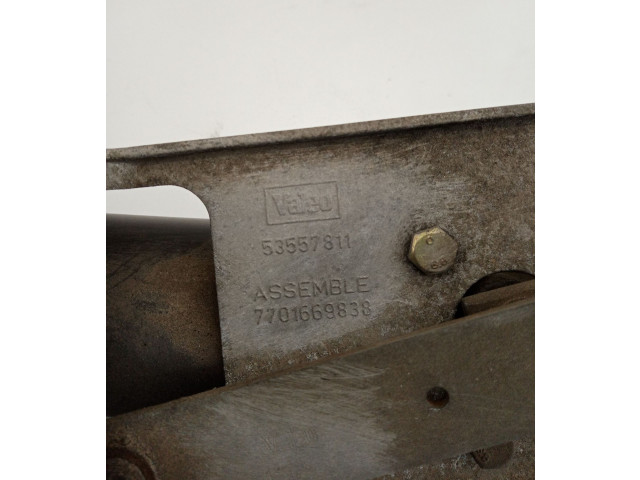 Моторчик дворников 7701669838, 53557811 Renault Twingo I