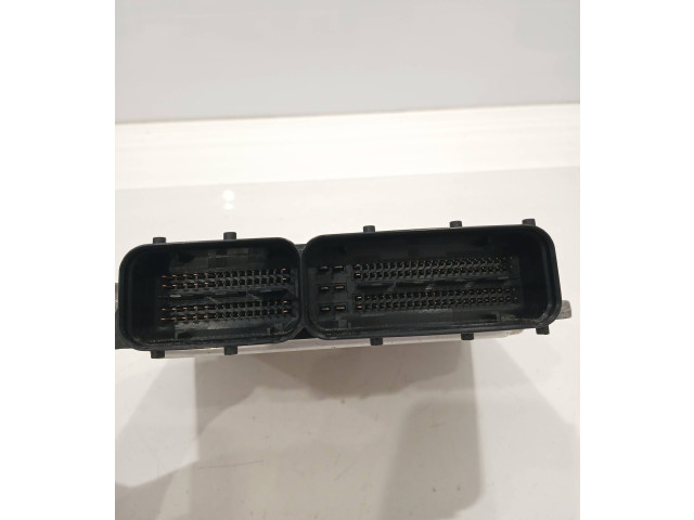 Блок управления двигателя 55578704, 55575349 Opel Meriva B