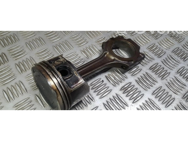 Поршень с шатуном Alfa Romeo 166 для бензинового двигателя 2.0