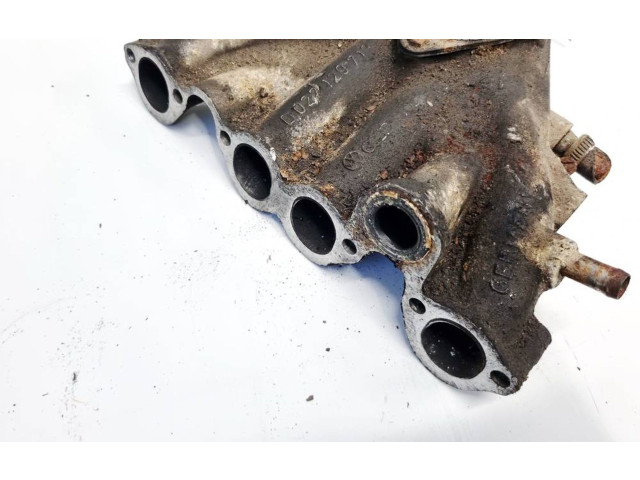 Всасывающий коллектор 027129713    Volkswagen Golf II