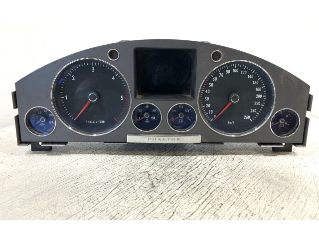 Панель приборов 3d0920882e Volkswagen Phaeton