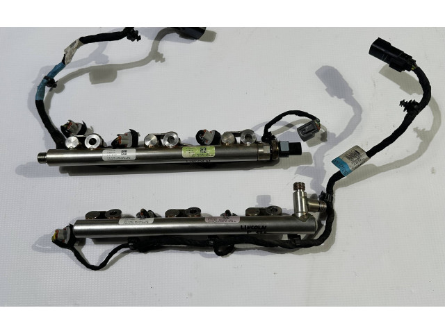 Топливная рампа FT4E-9F797-BE   Lincoln Continental  