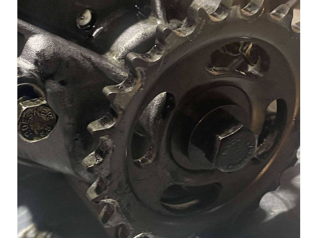 Масляный насос om606 6061810120, 6061810140 Mercedes-Benz E W124