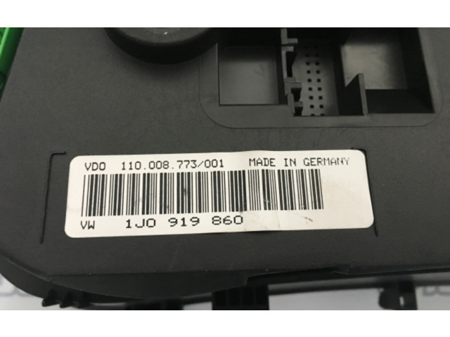 Панель приборов 1J0919860   Volkswagen Bora       