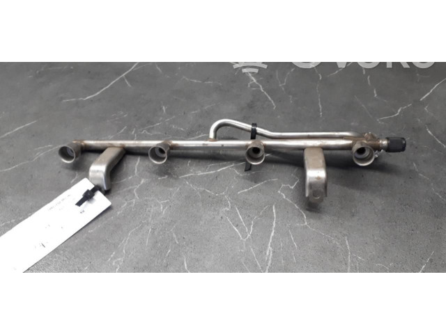 Vstřikovací lišta Opel Vectra C