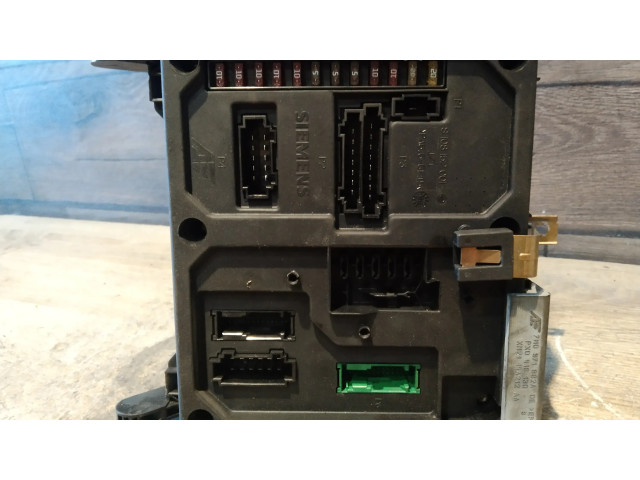 Блок предохранителей 7M0971882A Ford Galaxy