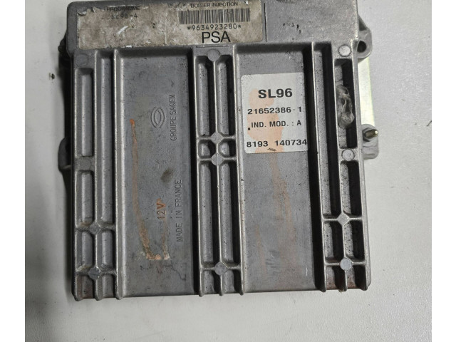 Блок управления двигателя 216523861, 8193140734   Peugeot 306
