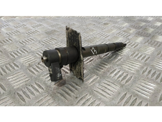 Vstřikovač 057130277M   Audi A8 S8 D3 4E  pro naftový motor 4.0  
