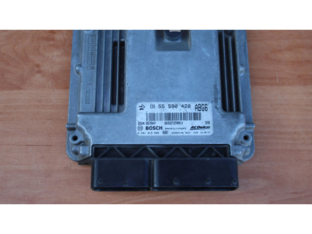 Блок управления двигателя 55590420, 55579447 Vauxhall Astra J
