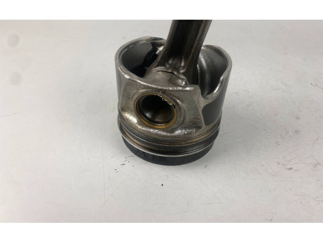 Поршень с шатуном 02604LA, 04LADE Audi A3 S3 8V