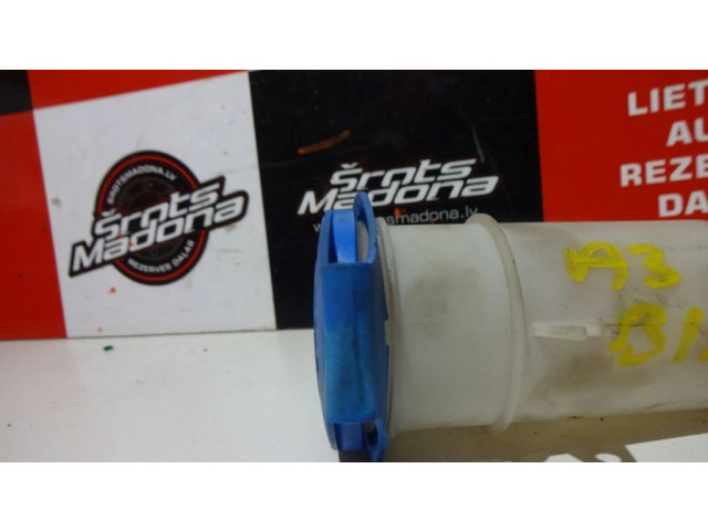 Langų skysčio bakelio užpylimo vamzdelis