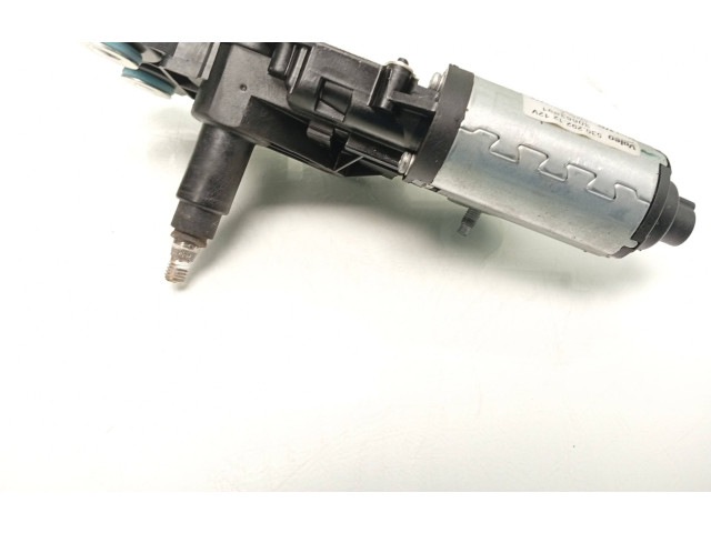 Моторчик заднего дворника 30663891    Volvo V70