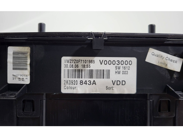 Přístrojová deska Volkswagen Caddy 2005 2K0920843A, V0003000