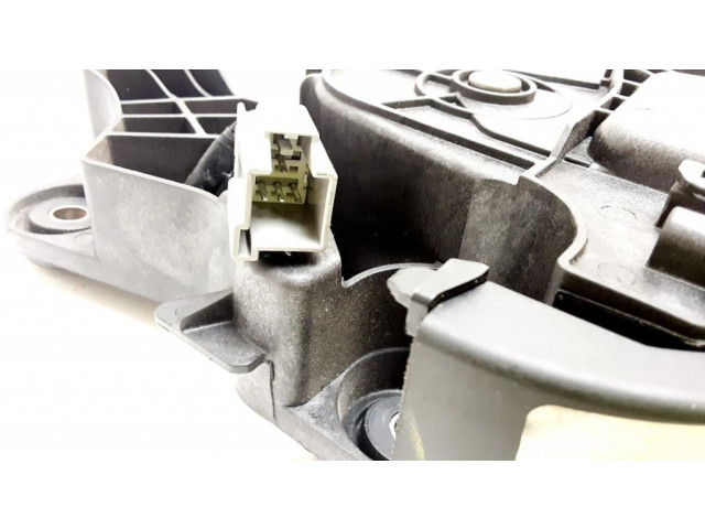 Механизм переключения передач (кулиса) (в салоне)